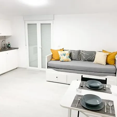 Апартаменты Estudio Con Terraza En La Playa Санхенхо